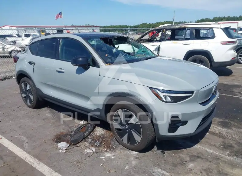 2024 Volvo C40 P8 Rec photo
