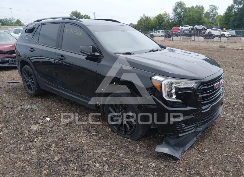 2024 GMC TERRAIN photo