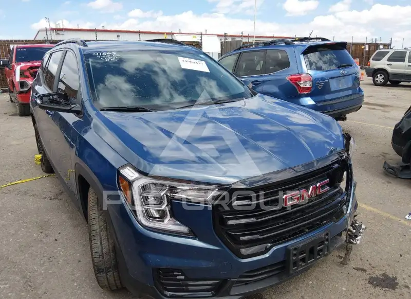 2024 GMC TERRAIN photo