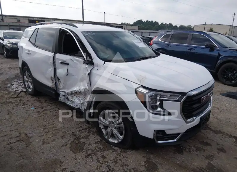 2024 GMC TERRAIN photo