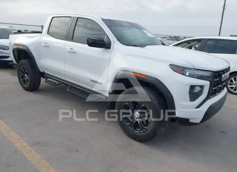 2024 GMC CANYON photo