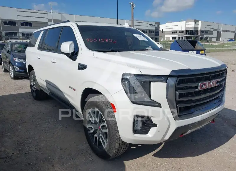 2024 GMC YUKON photo