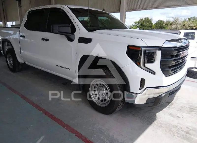 2024 GMC Sierra photo