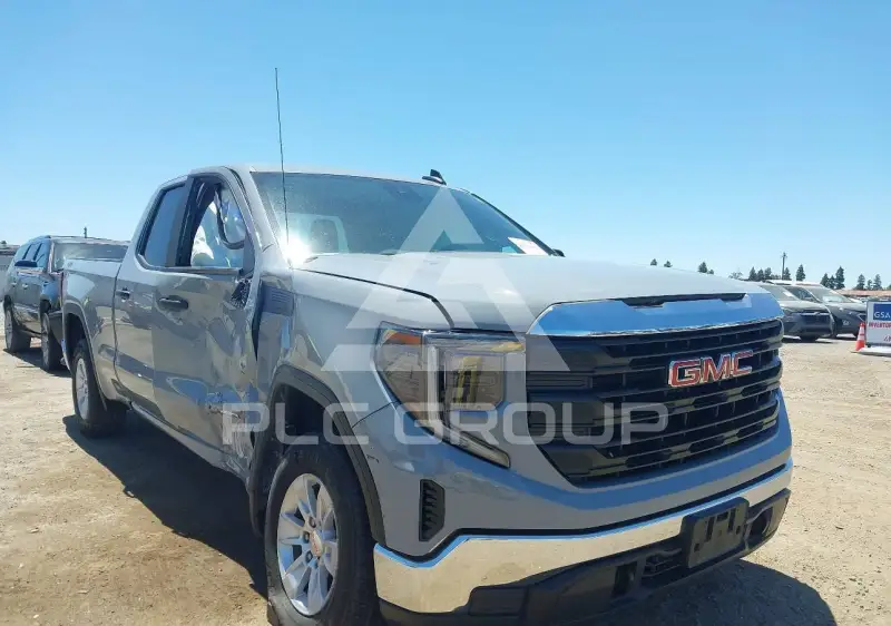 2024 GMC Sierra photo