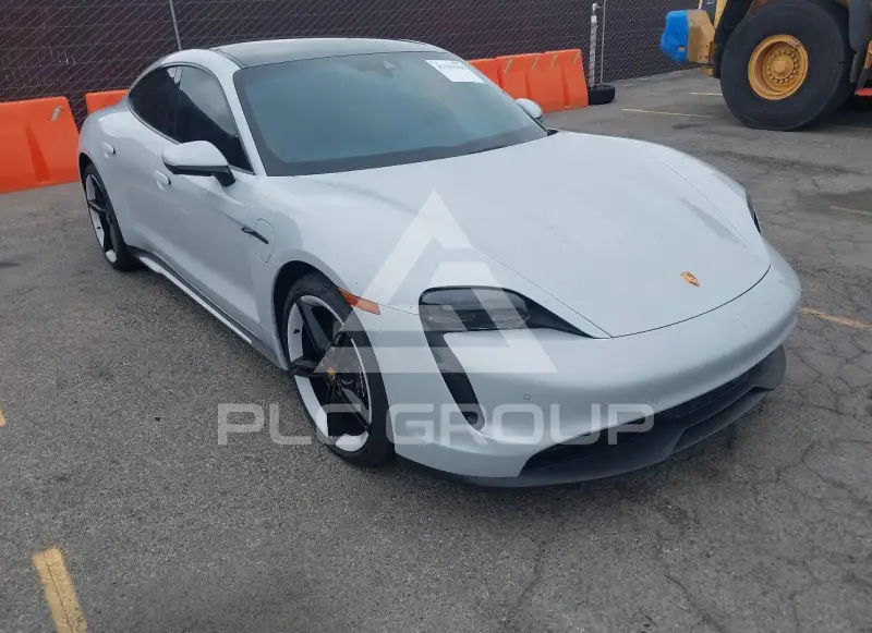 2024 Porsche Taycan photo