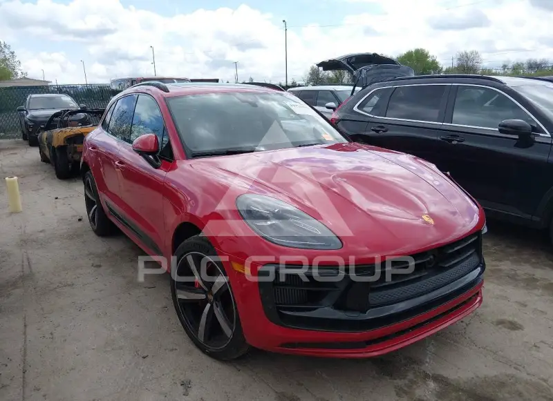 2024 Porsche MACAN photo