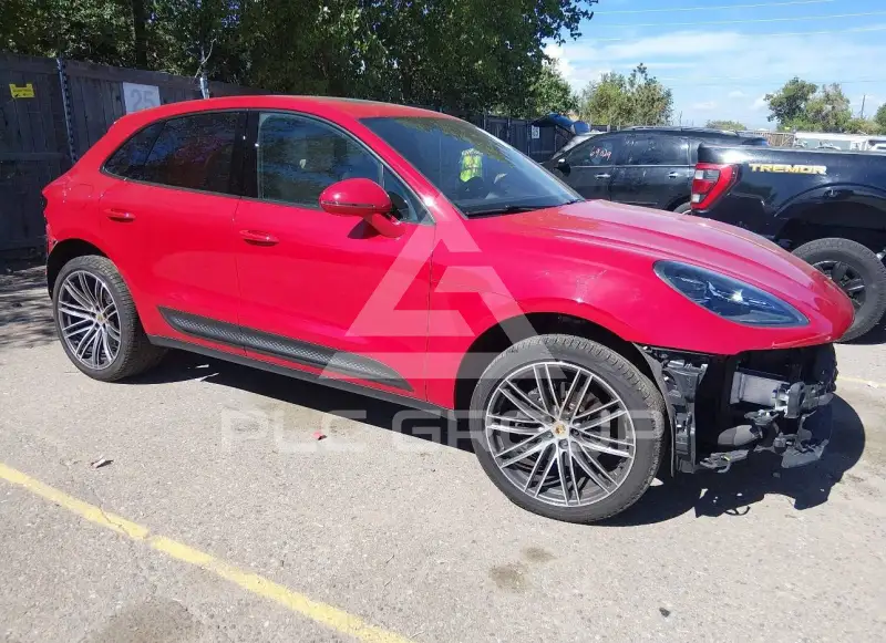 2024 Porsche MACAN photo