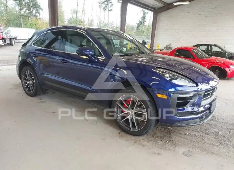 2024 Porsche MACAN photo