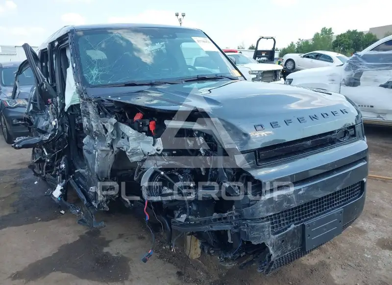 2024 Land Rover DEFENDER фото