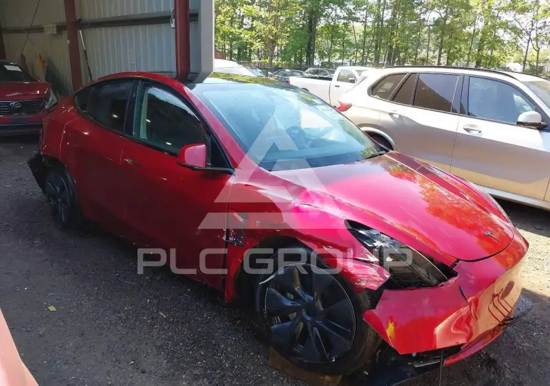 2024 Tesla Model Y фото