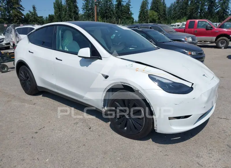 2024 Tesla Model Y фото