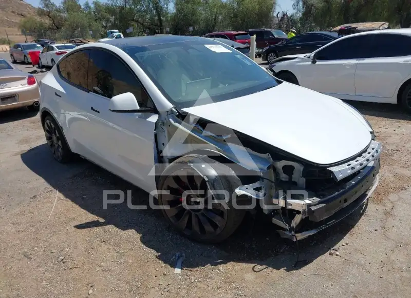 2024 Tesla Model Y фото