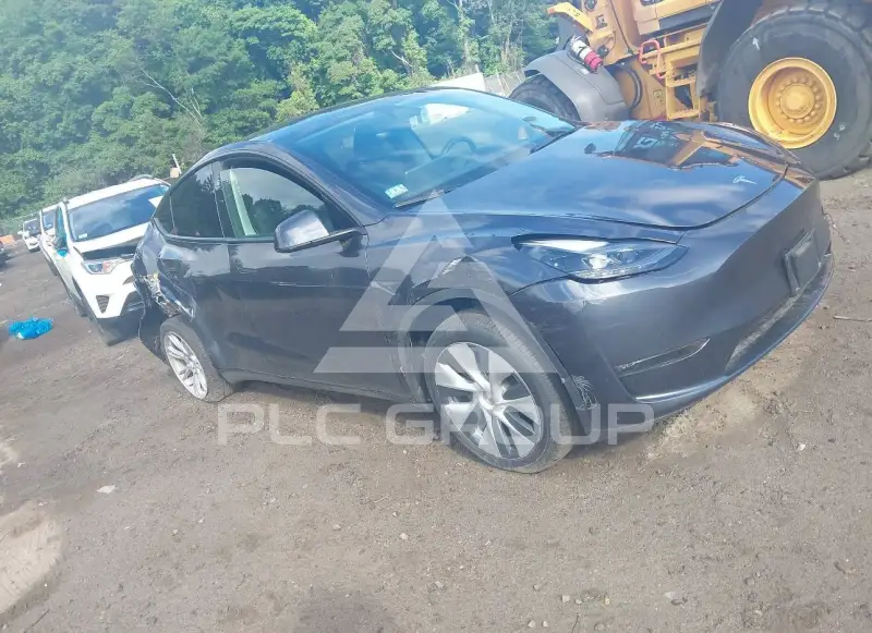 2024 Tesla Model Y фото