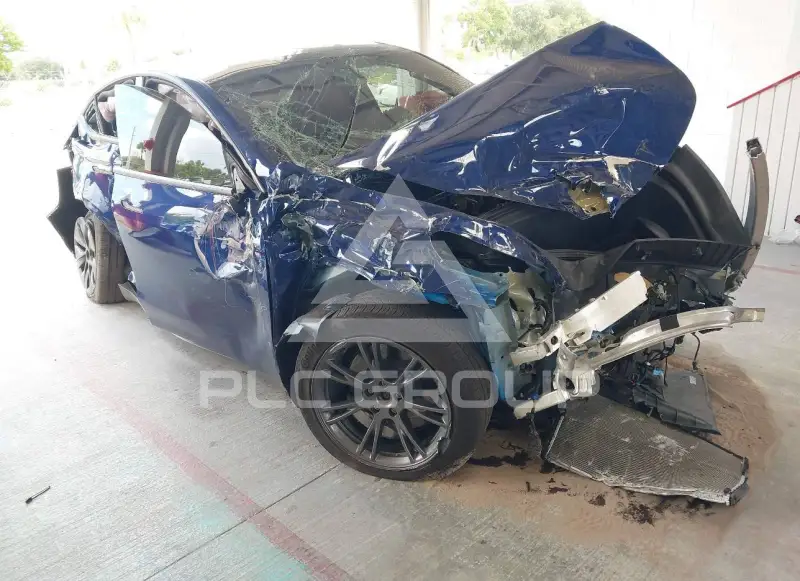 2024 Tesla Model Y фото