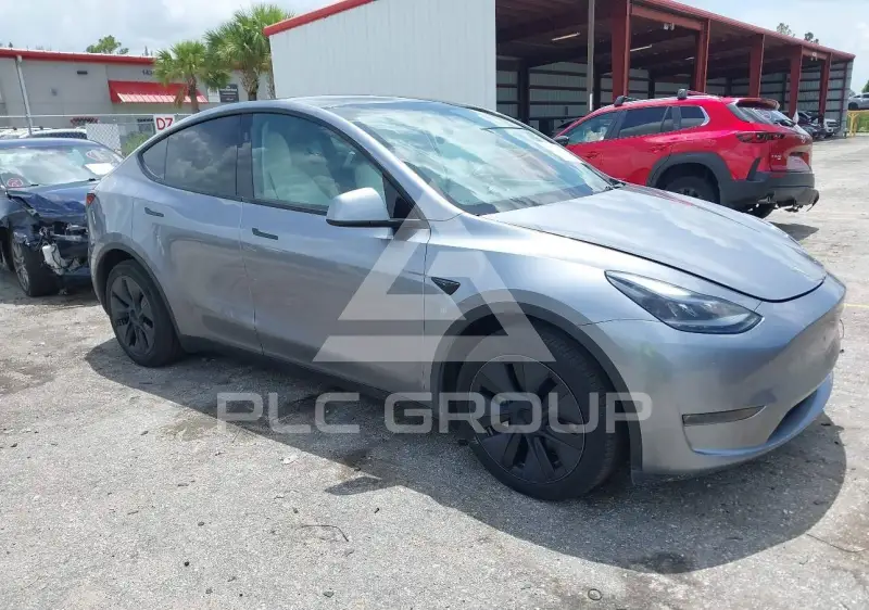 2024 Tesla Model Y фото
