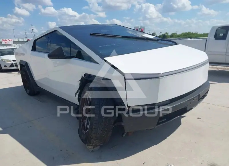 2024 Tesla Cybertruck photo