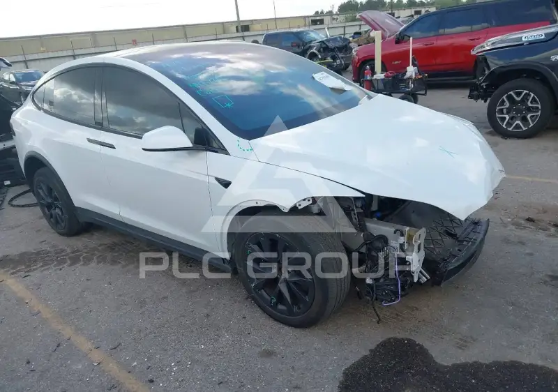 2024 Tesla Model X фото