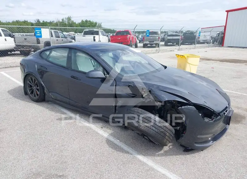 2024 Tesla Model S фото