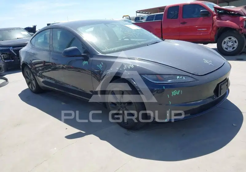 2024 Tesla Model 3 фото