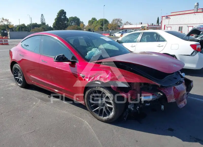 2024 Tesla Model 3 фото