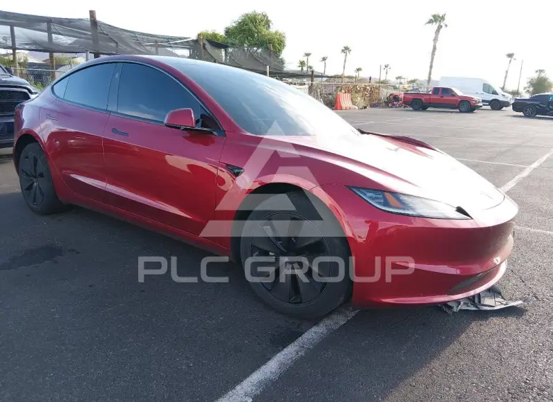2024 Tesla Model 3 фото