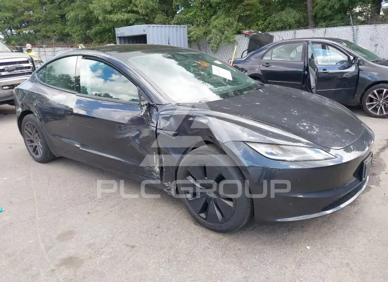 2024 Tesla Model 3 фото