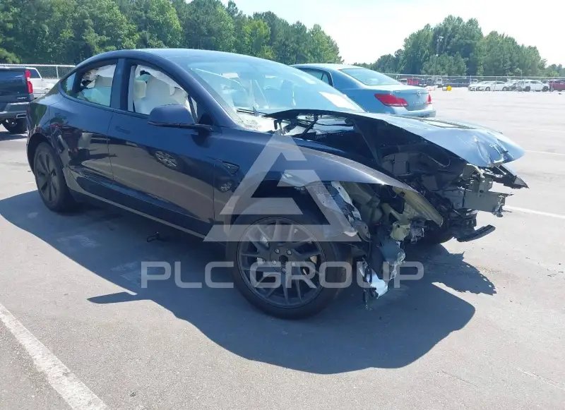 2024 Tesla Model 3 фото