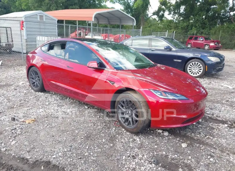 2024 Tesla Model 3 фото