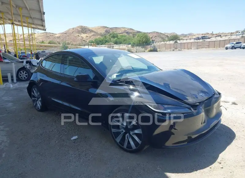 2024 Tesla Model 3 фото