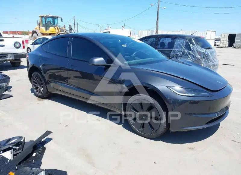 2024 Tesla Model 3 фото