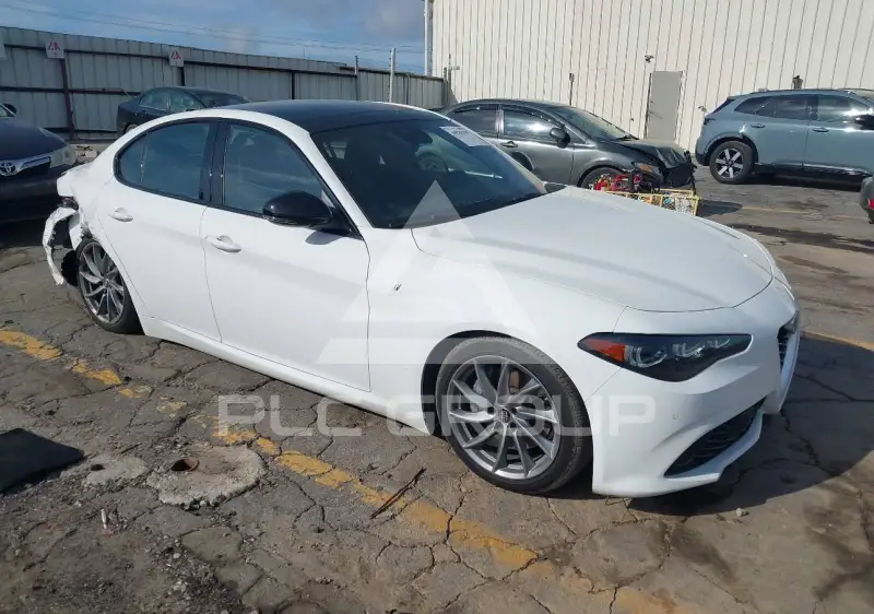 2024 Alfa Romeo Giulia фото