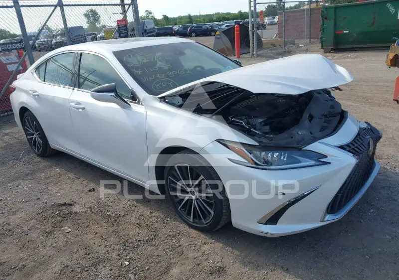 2024 Lexus ES250 фото