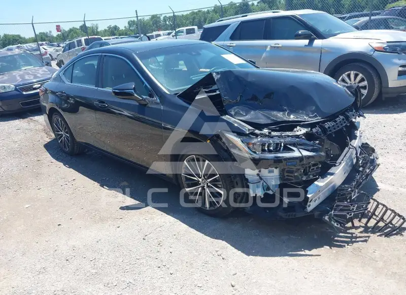 2024 Lexus ES350 photo