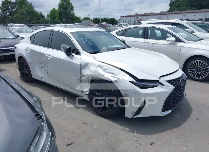 2024 Lexus IS300 фото