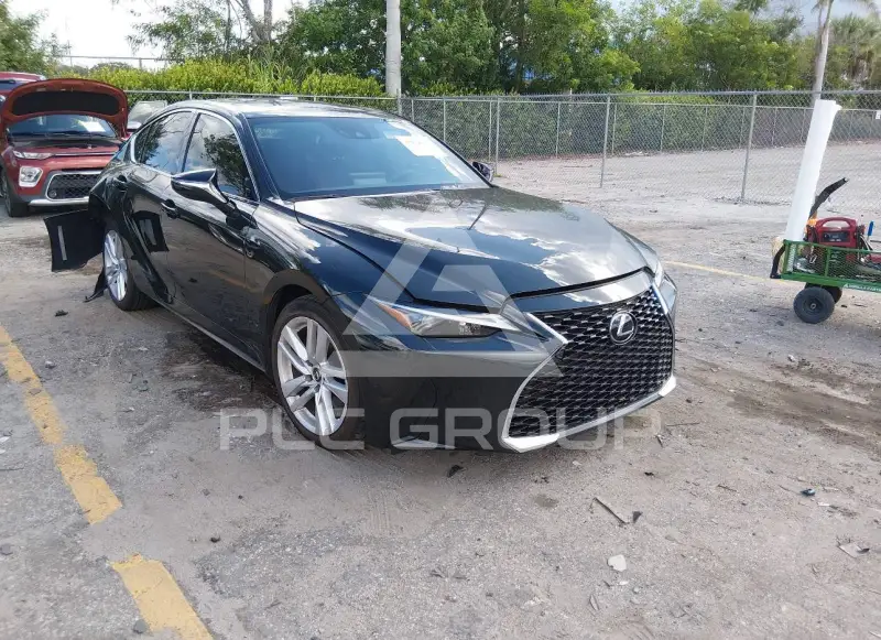 2024 Lexus IS300 photo