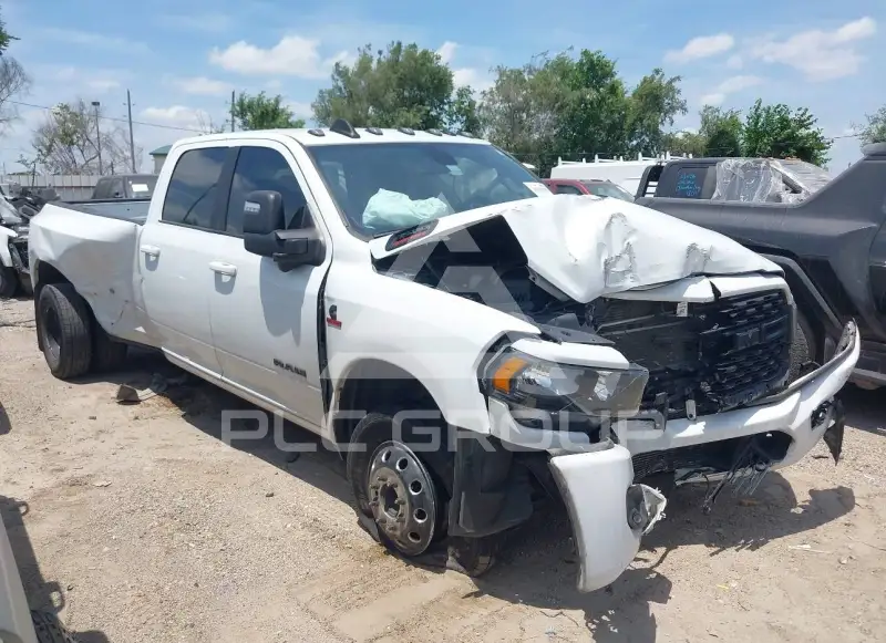 2024 RAM 3500 photo