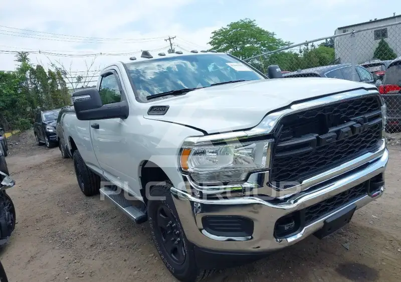 2024 RAM 3500 photo