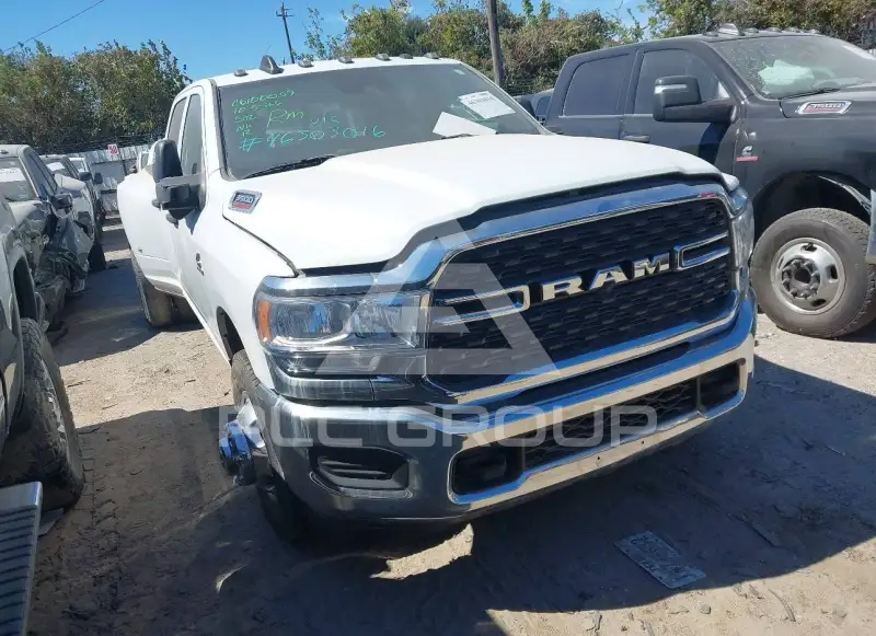 2024 RAM 3500 photo