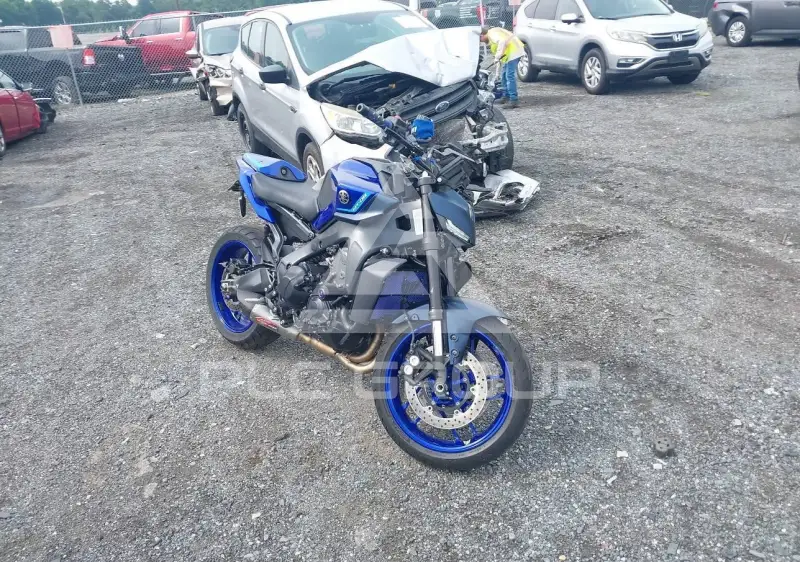 2024 Yamaha MT09 фото