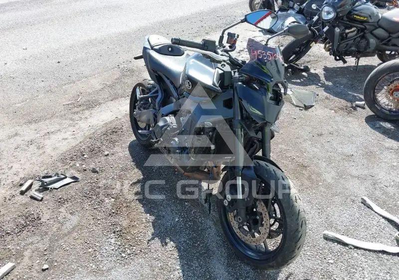 2024 Yamaha MT09 photo