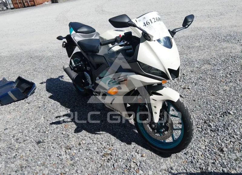 2024 Yamaha YZFR3 photo