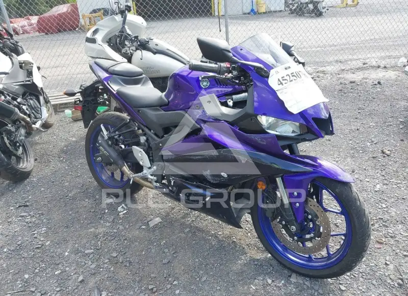 2024 Yamaha YZFR3 фото