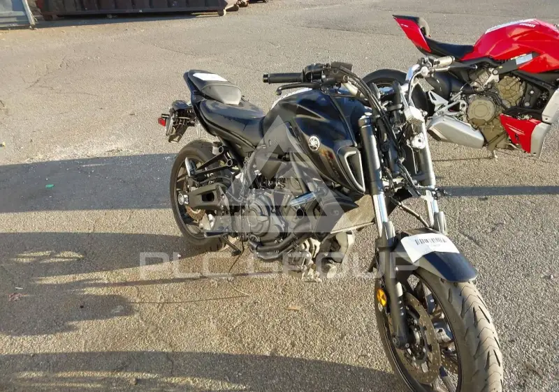 2024 Yamaha MT07 фото