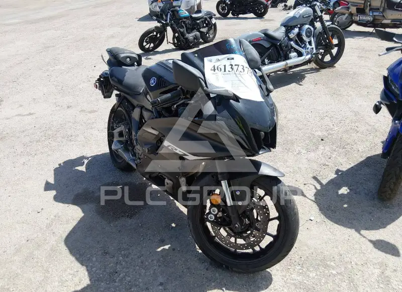 2024 Yamaha YZF-R1 photo