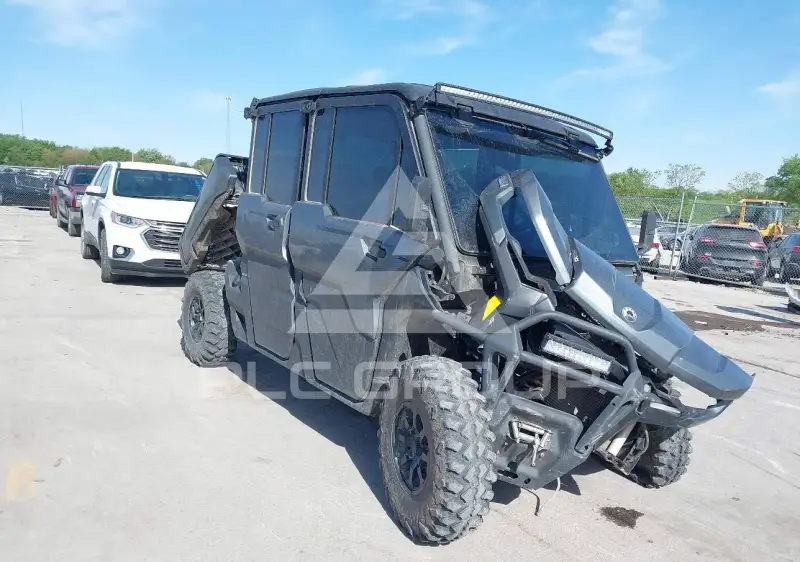 2024 Can-AM DEFENDER фото