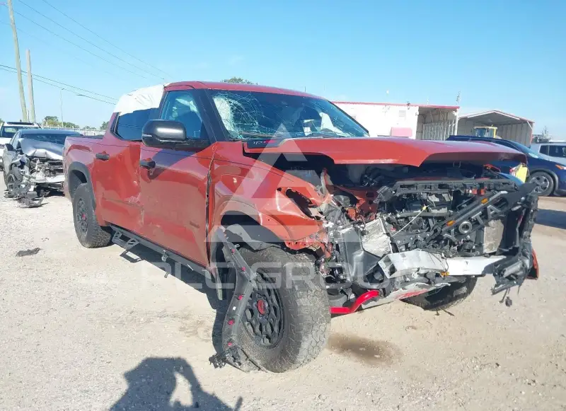 2024 Toyota TUNDRA фото