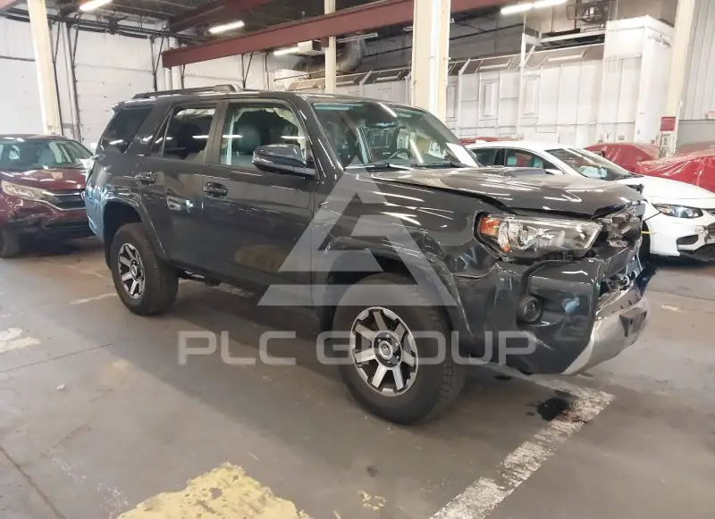 2024 Toyota 4 RUNNER фото