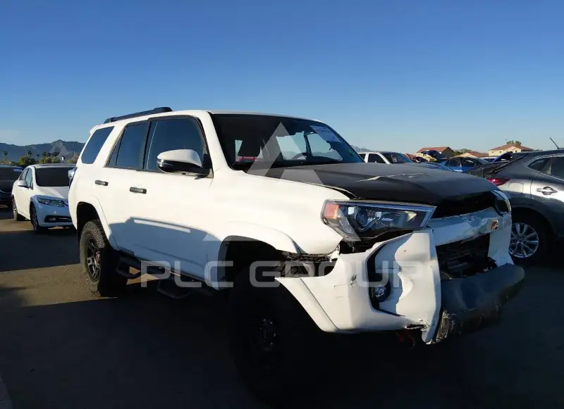 2024 Toyota 4 RUNNER фото