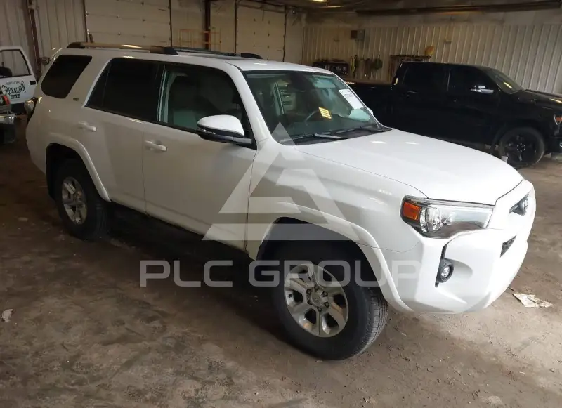 2024 Toyota 4 RUNNER фото