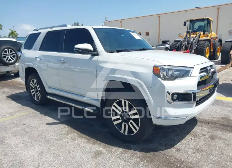 2024 Toyota 4 RUNNER фото